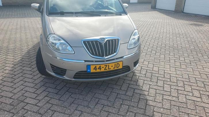 Lancia Musa 1.4 8V platino 2008 Beige, Auto's, Lancia, Particulier, Musa, Benzine, C, MPV, Handgeschakeld, Origineel Nederlands