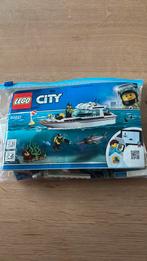 LEGO City 60221 Diving Yacht, Kinderen en Baby's, Speelgoed | Duplo en Lego, Ophalen of Verzenden, Zo goed als nieuw, Complete set