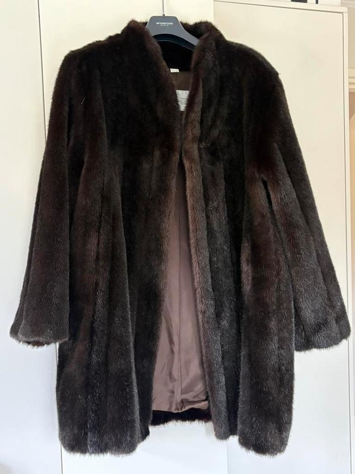 Fake nerts bontjas in nieuwstaat heerlijk warm D50, Kleding | Dames, Jassen | Winter, Zo goed als nieuw, Maat 46/48 (XL) of groter