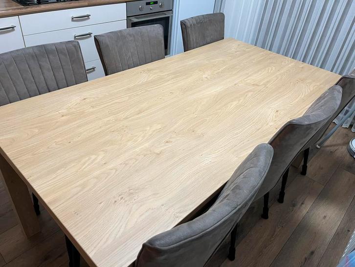 Eetttafel eikenkleur zgan 180x90., Huis en Inrichting, Complete eetkamers, Zo goed als nieuw, Minder dan 4 stoelen, Ophalen