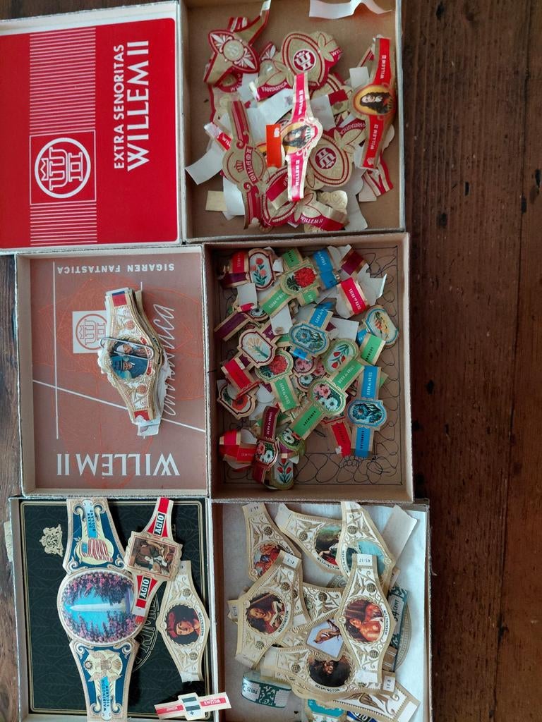 Sigarenbandjes en doosjes, Ophalen of Verzenden, Sigarenbandjes
