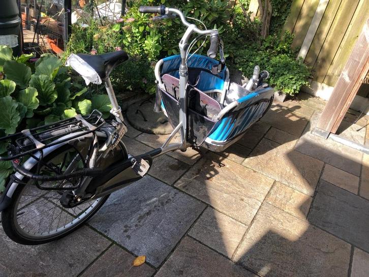 Bakfiets gazelle, Fietsen en Brommers, Fietsen | Bakfietsen, Gebruikt, Gazelle, 2 kinderen, Huif, Ophalen