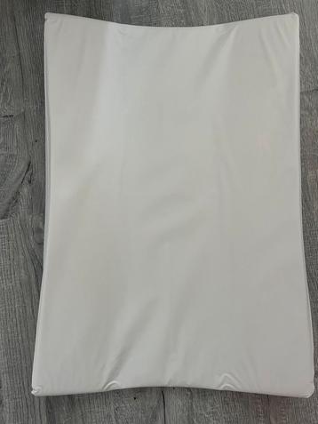 Verzorgingskussen beschikbaar voor biedingen