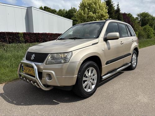 Suzuki Grand Vitara 2.0-16V Exclusive / AUTOMAAT / 4WD / 4x4, Auto's, Suzuki, Particulier, Te koop, Grand Vitara, 4x4, ABS, Airbags
