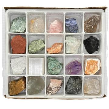 Mineralen doos 20 stuks met benaming 4-6 cm beschikbaar voor biedingen