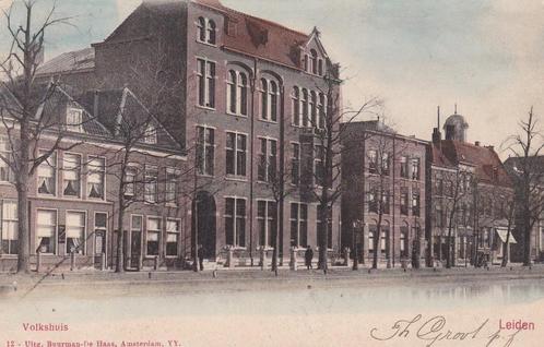 Leiden rond 1900 VOLKSHUIS, Verzamelen, Ansichtkaarten | Nederland, Gelopen, Zuid-Holland, Voor 1920, Verzenden
