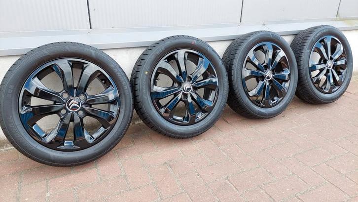 Zwarte orig. velgen Citroen C1 108 Aygo 165/60/15 unieke set, Auto-onderdelen, Banden en Velgen, Banden en Velgen, All Season