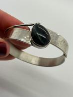 Z429 Prachtige zilveren modernist armband onyx, Sieraden, Tassen en Uiterlijk, Ophalen of Verzenden, X, Met edelsteen, Zilver