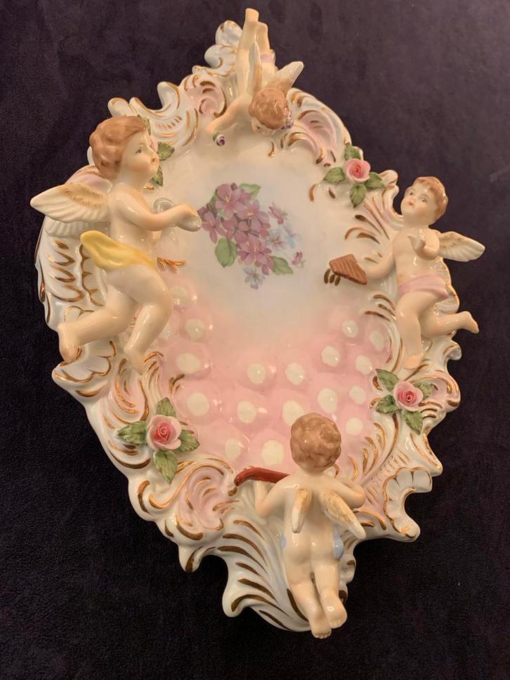 Saksisch Porselein Wolk Wandtableau met Engeltjes, Antiek en Kunst, Antiek | Porselein, Verzenden