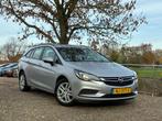 Opel Astra Sports Tourer 1.0 Edition | Navi + Clima + Cruise, Auto's, Voorwielaandrijving, Stof, Gebruikt, 1178 kg