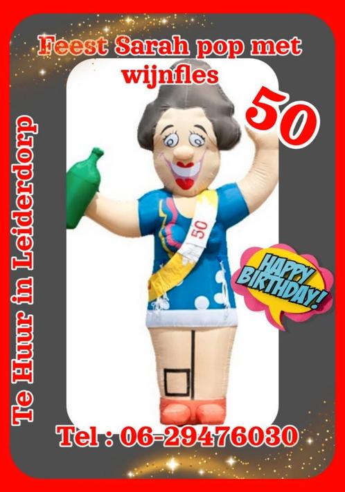 Te Huur Feestende Sarapop met Wijnfles, Hobby en Vrije tijd, Feestartikelen | Verhuur, Zo goed als nieuw, Abraham of Sarah, Ophalen