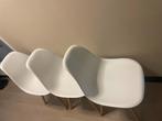 4x Kuip Stoelen - Wit, Kunststof, Hout, Huis en Inrichting, Stoelen, Ophalen, Kunststof, Gebruikt, Wit
