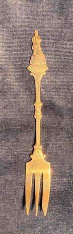 3 bijzondere theelepeltjes en 1 gebaksvorkje, Antiek en Kunst, Ophalen of Verzenden