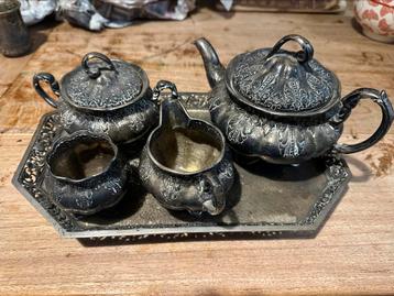 Zilver theeservies - gemerkt 900 zilver - 1,75 kilo beschikbaar voor biedingen