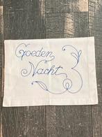 Vintage geborduurd slaapzakje (010925), Ophalen of Verzenden