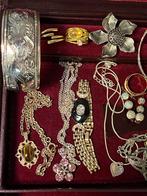 Vintage sieraden., Sieraden, Tassen en Uiterlijk, Antieke sieraden, Ophalen of Verzenden, Overige materialen, Overige typen