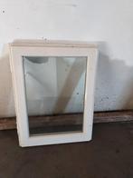 Raam met Kozijn - 62,5x82,5, Ophalen, Gevelraam of Ruit, Gebruikt, Minder dan 80 cm