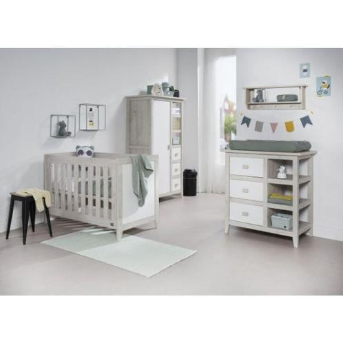 TWF ledikant + commode + hang-/legkast + wandrek– ZGAN, Kinderen en Baby's, Kinderkamer | Complete kinderkamers, Zo goed als nieuw