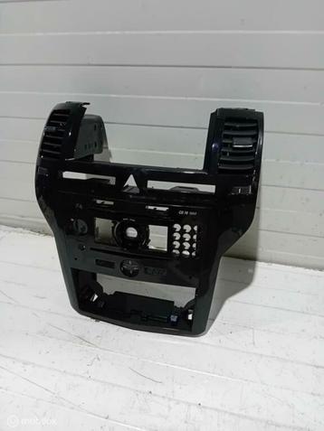 Middenconsole paneel Opel Zafira beschikbaar voor biedingen