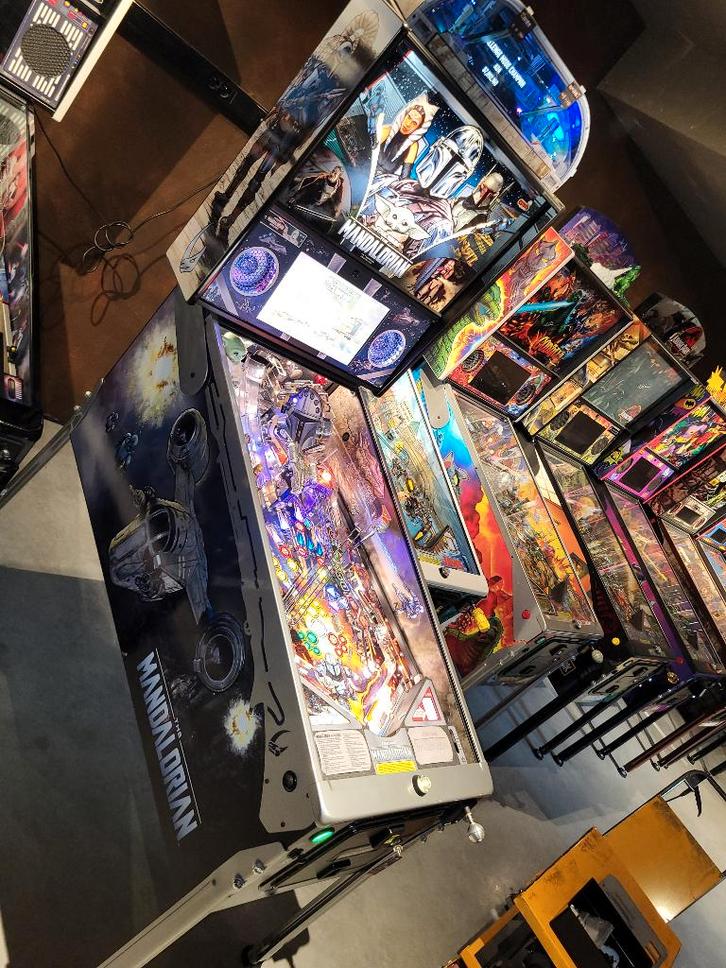 The Mandalorian Limited Edition  HUO met orginal topper, Verzamelen, Automaten | Flipperkasten, Zo goed als nieuw, Overige soorten