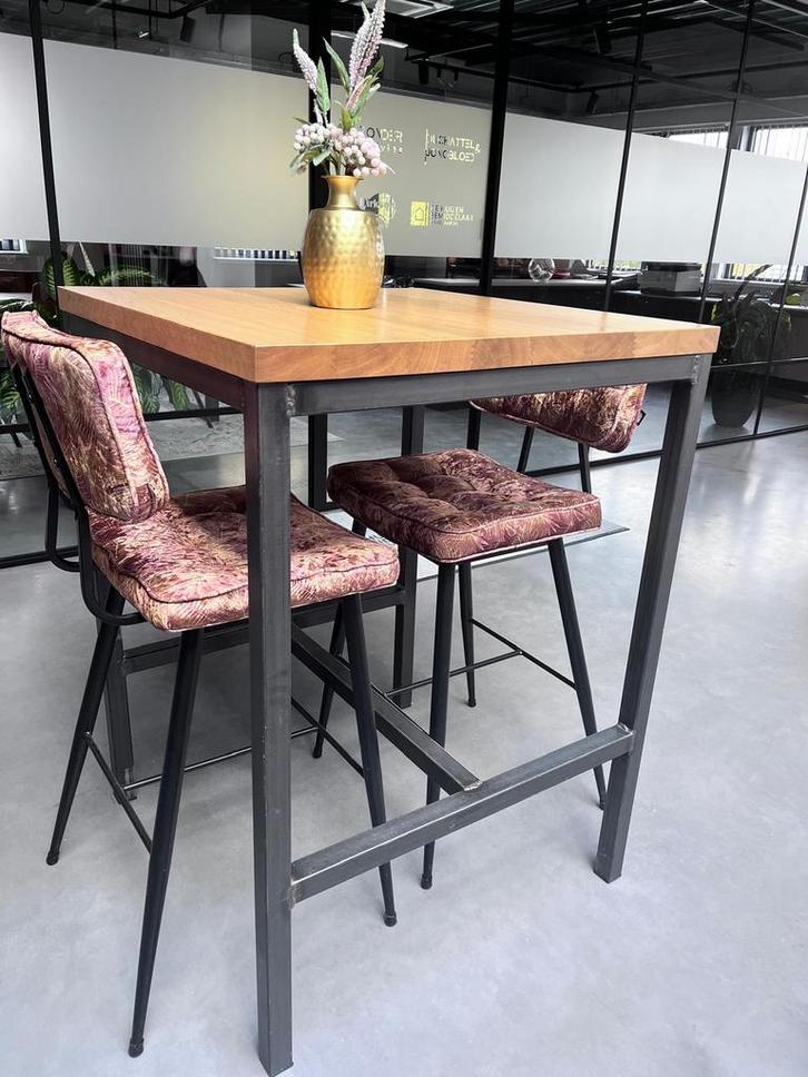 3 bartafels inclusief 6 barkrukken, Huis en Inrichting, Barkrukken, Zo goed als nieuw, 60 tot 90 cm, Hout, Metaal, 5 krukken of meer