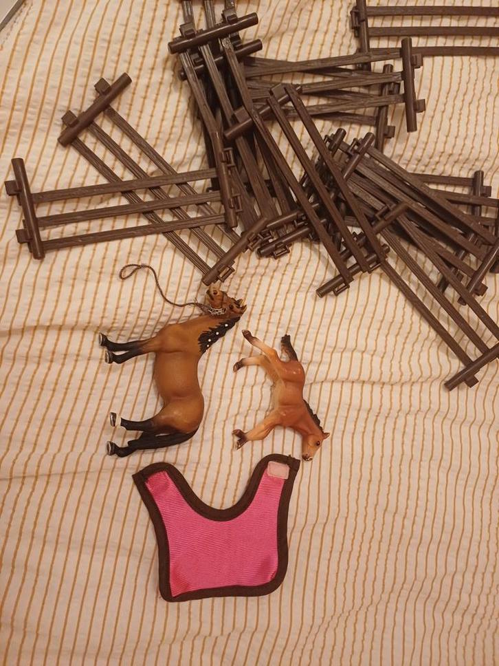 Schleich Paarden Set met Omheining, Kinderen en Baby's, Speelgoed | Overig, Gebruikt, Jongen of Meisje, Ophalen of Verzenden