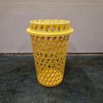 Kanarie gele vintage wasmand jaren 50 / 60 opberg  was mand, Verzamelen, Retro, Ophalen of Verzenden, Huis en Inrichting