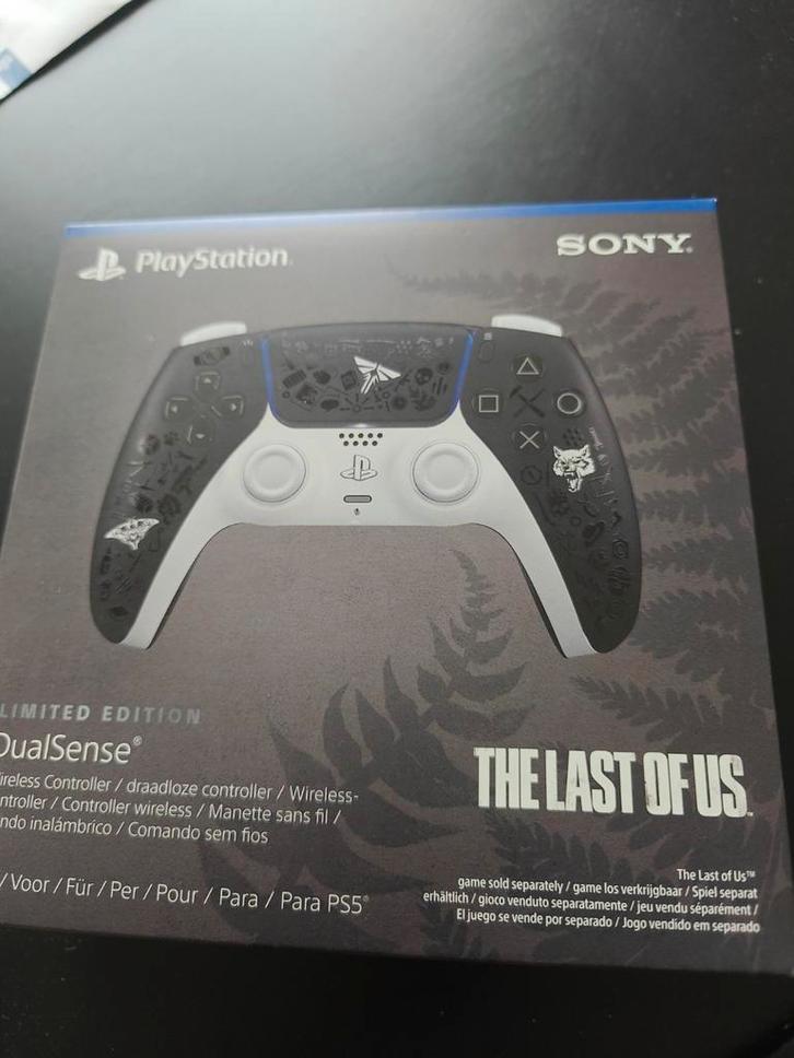 DualSense ps5 the last of us limited edition. Nieuw!!, Spelcomputers en Games, Spelcomputers | Sony PlayStation Consoles | Accessoires