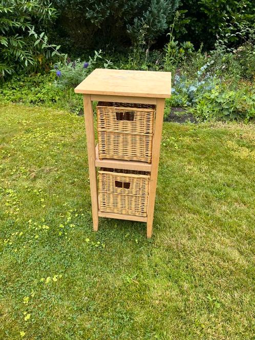 Hoge lade last met rieten manden, Huis en Inrichting, Kasten | Ladekasten, Gebruikt, Minder dan 100 cm, Minder dan 50 cm, 25 tot 50 cm