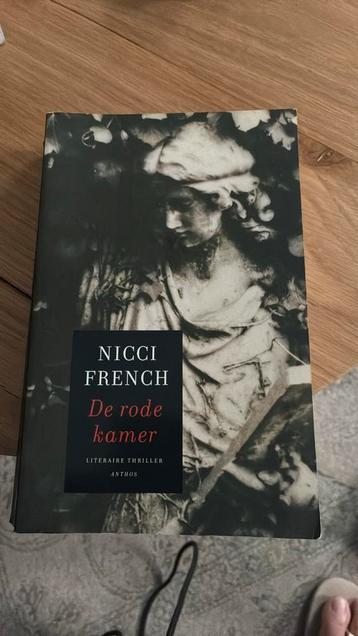 Nicci French - De rode kamer beschikbaar voor biedingen