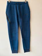 Nike tech joggingbroek donkerblauw maat S, Kleding | Heren, Sportkleding, Blauw, Nike, Ophalen of Verzenden, Gedragen