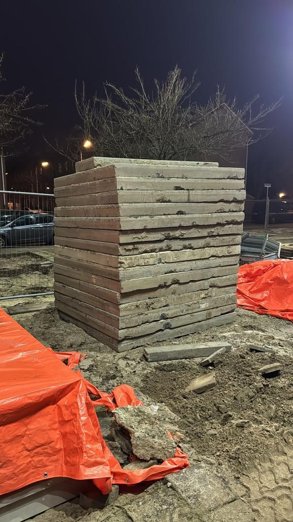 Stelconplaten / betonplaten - Gebruikt, Tuin en Terras, Tegels en Klinkers, Zo goed als nieuw, Overige typen, Beton, 10 m² of meer