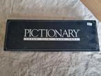 Pictionary, Hobby en Vrije tijd, Gezelschapsspellen | Bordspellen, Ophalen of Verzenden, Zo goed als nieuw