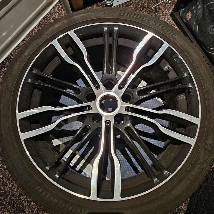 Winterbanden Set BMW 4 Serie i4 19 inch, Auto-onderdelen, Banden en Velgen, Banden en Velgen, Winterbanden, 19 inch, 225 mm, Personenwagen