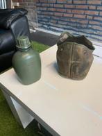Oude militaire drink fles, Verzamelen, Militaria | Tweede Wereldoorlog, Ophalen of Verzenden, Landmacht, Nederland, Overige typen