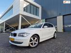 BMW 1-serie 116i Introduction NAVI PSENSOR CRUISE 2 X SLEUTE, Auto's, 1-Serie, 65 €/maand, Achterwielaandrijving, Gebruikt