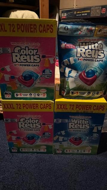 Witte reus en color reus power caps beschikbaar voor biedingen