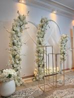 Backdrop bloemenbogen te huur., Hobby en Vrije tijd, Ophalen of Verzenden, Nieuw, Geboorte of Huwelijk