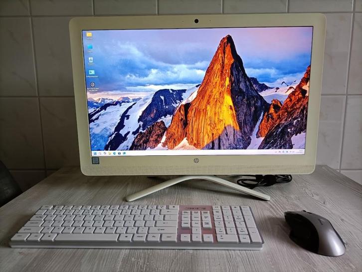 HP All-in-One, Computers en Software, Desktop Pc's, Zo goed als nieuw, 2 tot 3 Ghz, SSD, 8 GB, Ophalen of Verzenden