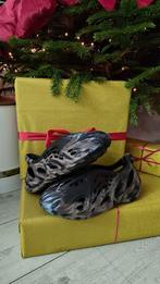 Yeezy Foam Runner - Uniek Design!, Slippers, Overige kleuren, Ophalen of Verzenden, Zo goed als nieuw