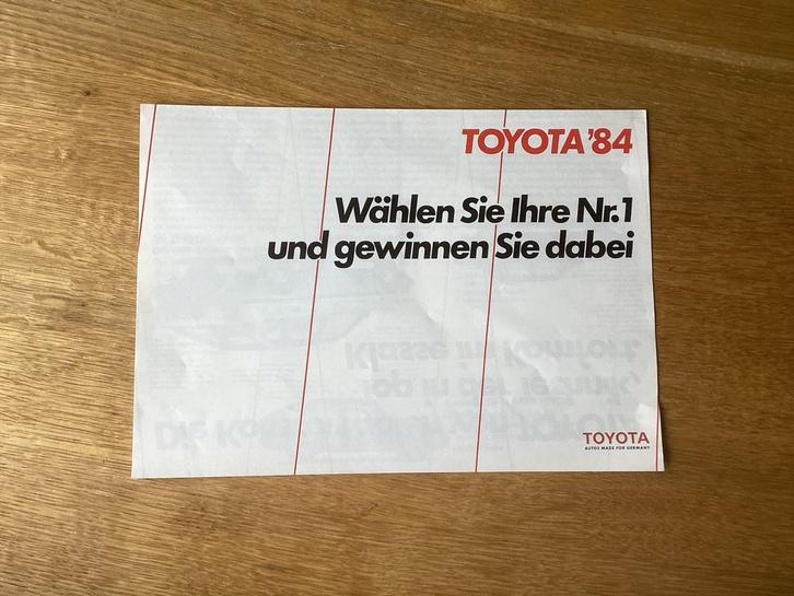 Toyota '84 Folder - Duits, Boeken, Auto's | Folders en Tijdschriften, Gelezen, Ophalen of Verzenden