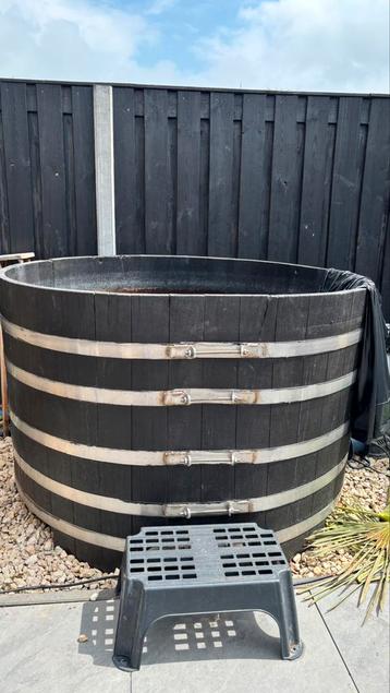 Hottube tekoop! beschikbaar voor biedingen