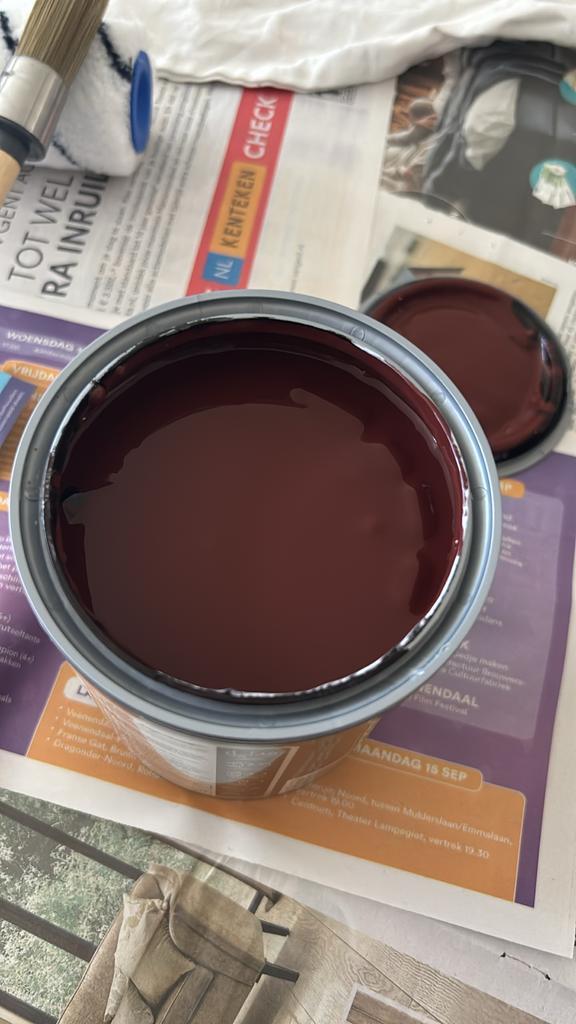 Nieuwe rood bruine muurverf - Perfection, Doe-het-zelf en Verbouw, Verf, Beits en Lak, Nieuw, Verf, Minder dan 5 liter, Rood, Ophalen of Verzenden