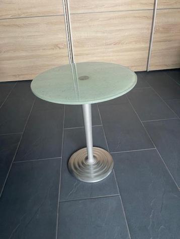 Mooie glazen bijzettafel van Leolux in prijs verlaagd!  beschikbaar voor biedingen