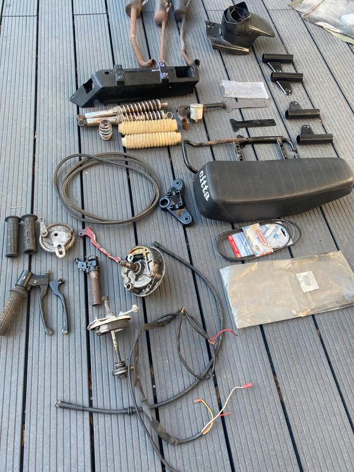 Piaggio Citta diverse onderdelen, Fietsen en Brommers, Brommeronderdelen | Oldtimers, Overige merken, Uitlaat, Ophalen of Verzenden