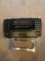 Mercedes w203 auto radio, Auto diversen, Autoradio's, Ophalen of Verzenden, Zo goed als nieuw