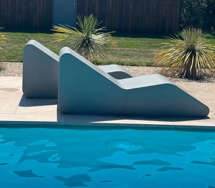 ZGAN! 2 x Design Lounge bedden t.w.v. €4280,-, Tuin en Terras, Ligbedden, Zo goed als nieuw, Ophalen