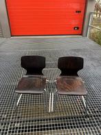Vintage schoolstoeltjes - set van 2, Huis en Inrichting, Stoelen, Ophalen, Gebruikt, Twee, Bruin