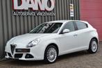 Alfa romeo Giulietta 1.4 T Distinctive 170 PK Clima/Cruise/L, Auto's, Stof, Zwart, 4 cilinders, Wit