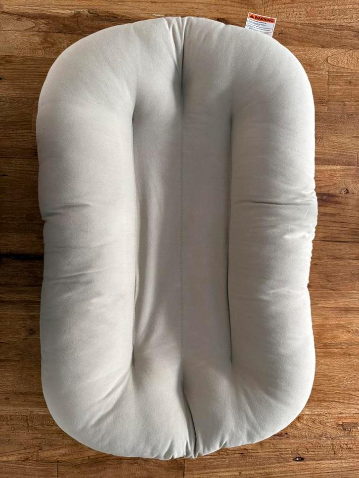 Babynestje lounger - Snuggle Me, Kinderen en Baby's, Babywiegjes en Ledikanten, Zo goed als nieuw, Overige typen, Ophalen